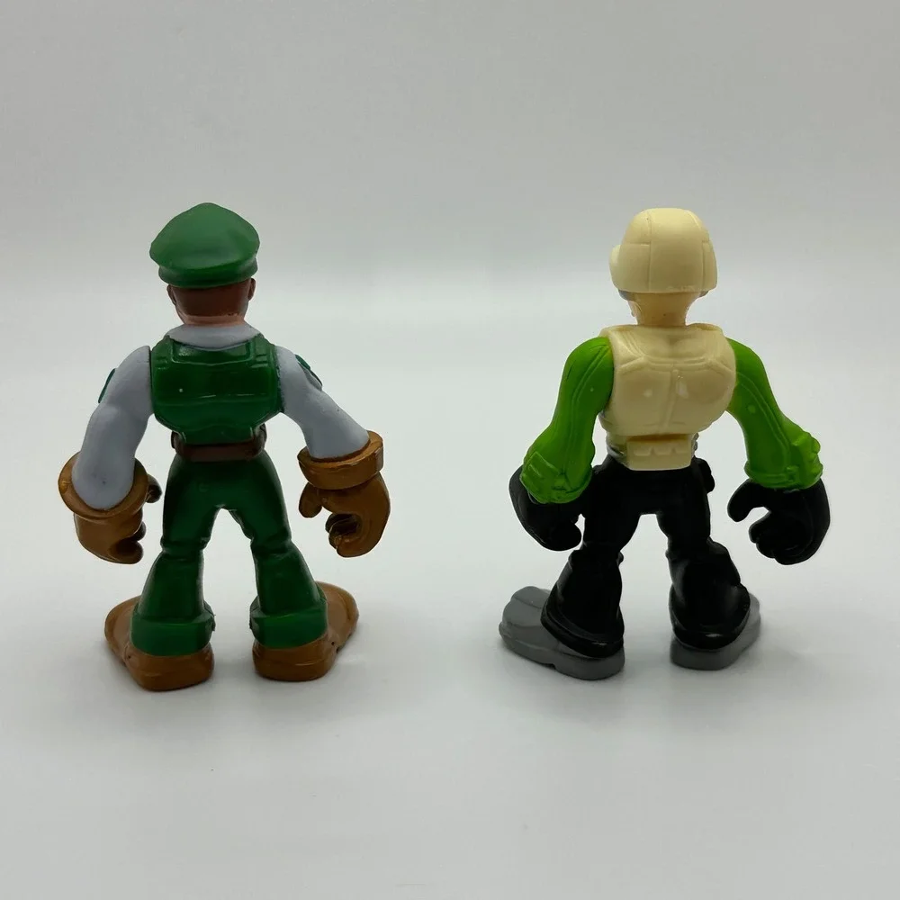Jurassic World Imaginext Park Worker Action Figure Lot of 2 Green Tan Figures
